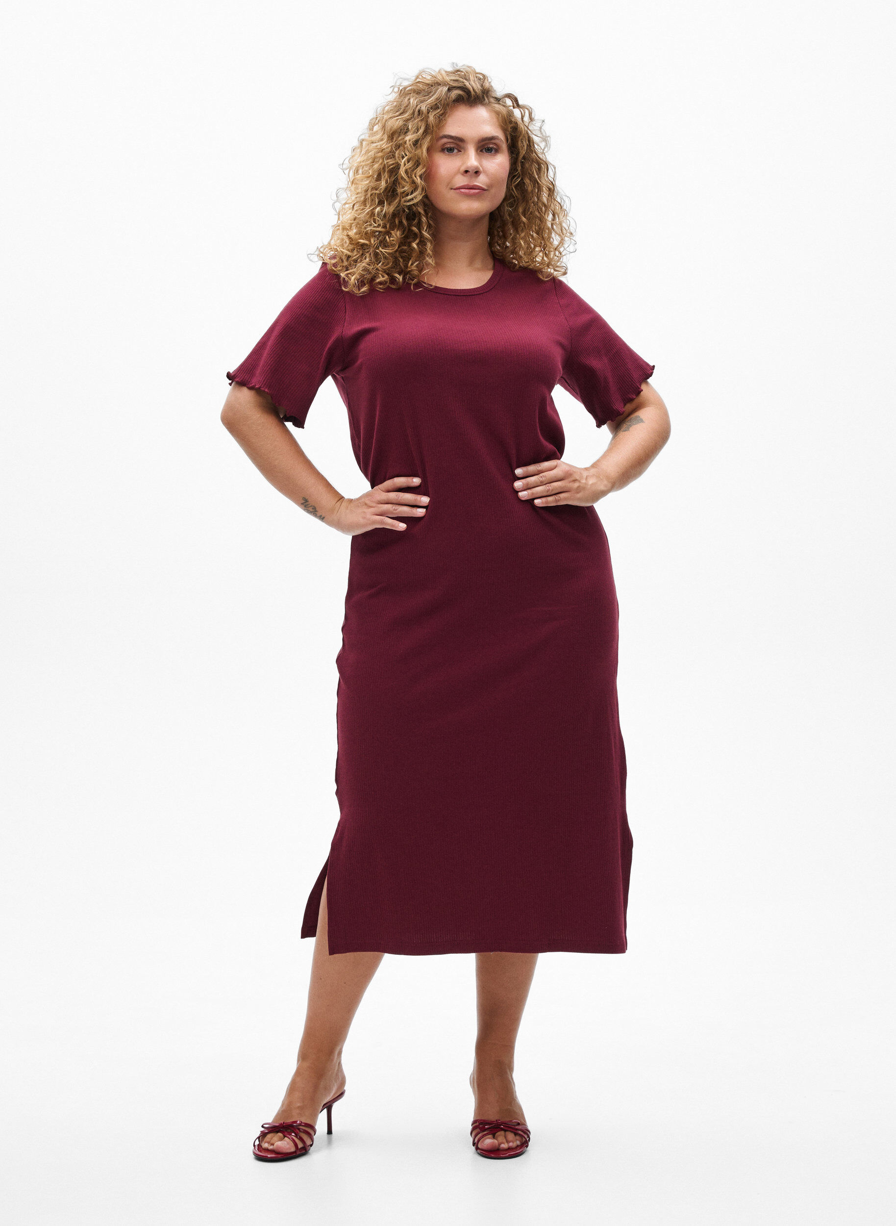 Robe maxi en jersey avec manches courtes, Bordeaux fonc&eacute;, Model