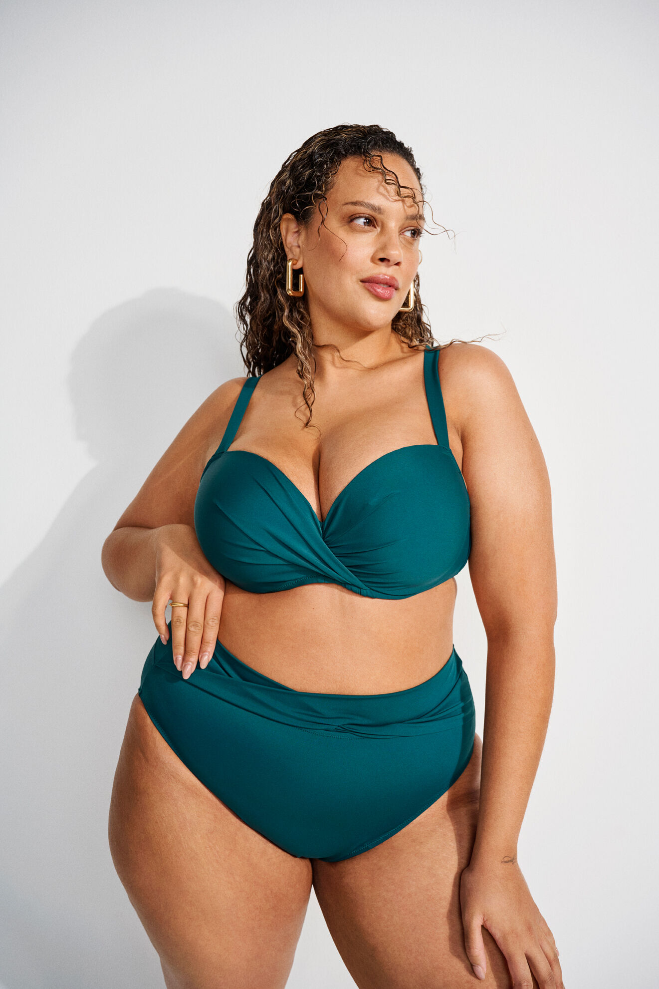 Bikini met beugel, , Model