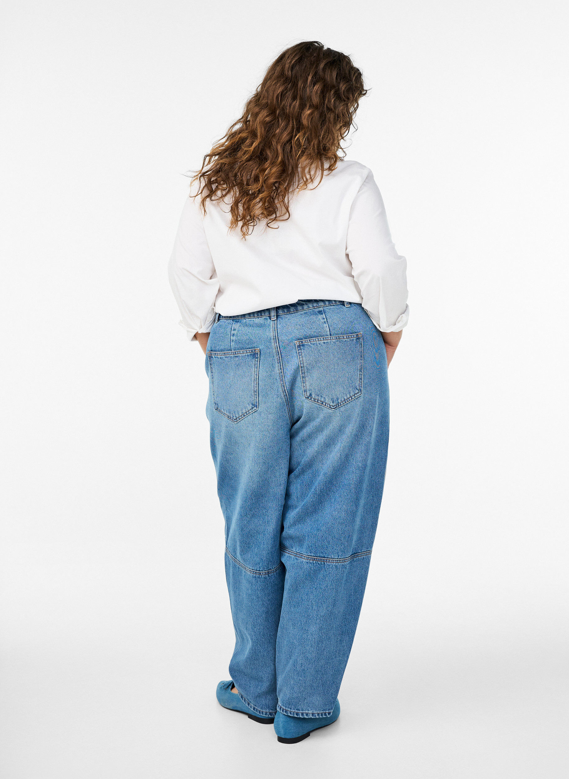 Zizzi Jean barrel taille haute, Bleu, Model image number 1