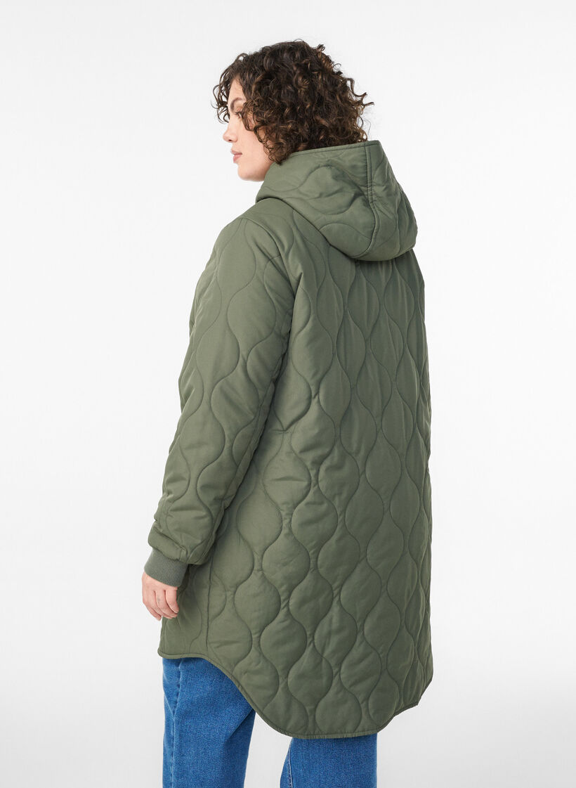 Halflange gewatteerde jas met capuchon, Groen, Model image number 2