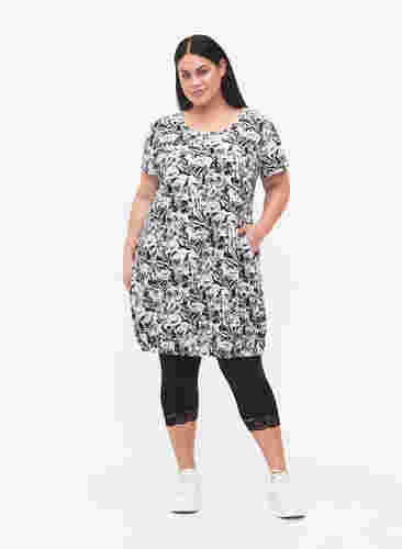 Katoenen jurk met korte mouwen en print, Swirl AOP, Model image number 2