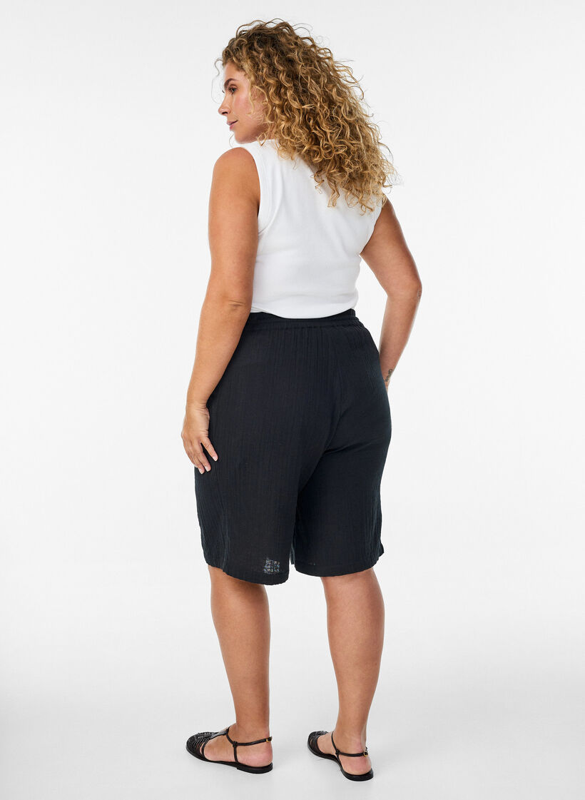 Short ample en mousseline de coton taille haute, Noir, Model image number 2