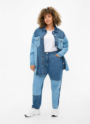 Mille mom fit-jeans met colorblock en hoge taille, Light Blue Denim, Model image number 0
