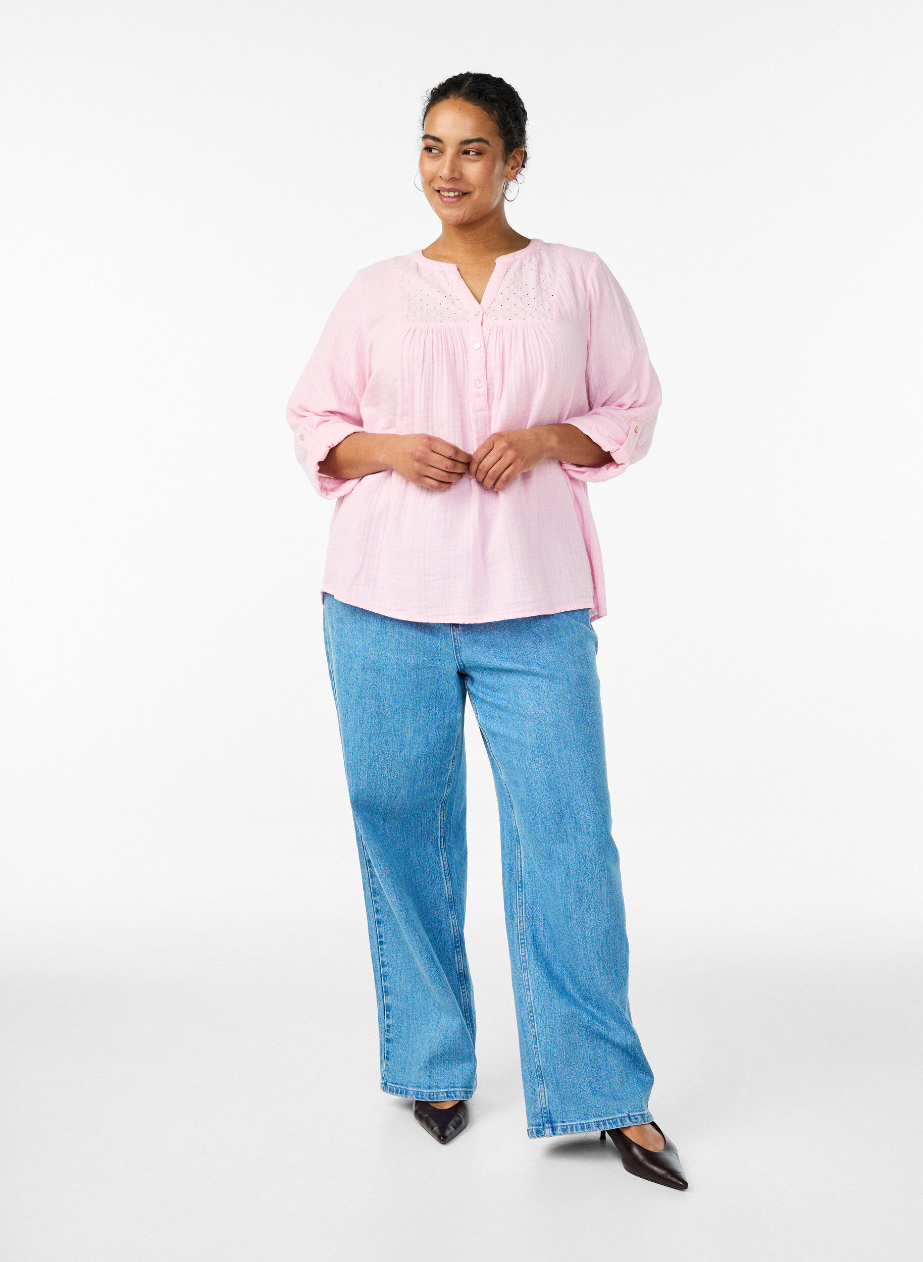 ZizziBlouse in katoenen mousseline met broderie anglaise, Roze, Model image number 1