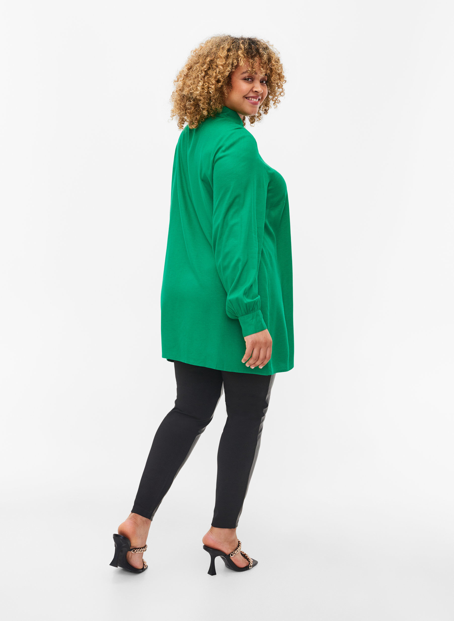 Zizzi Leggings en simili-cuir, Black, Model image number 1