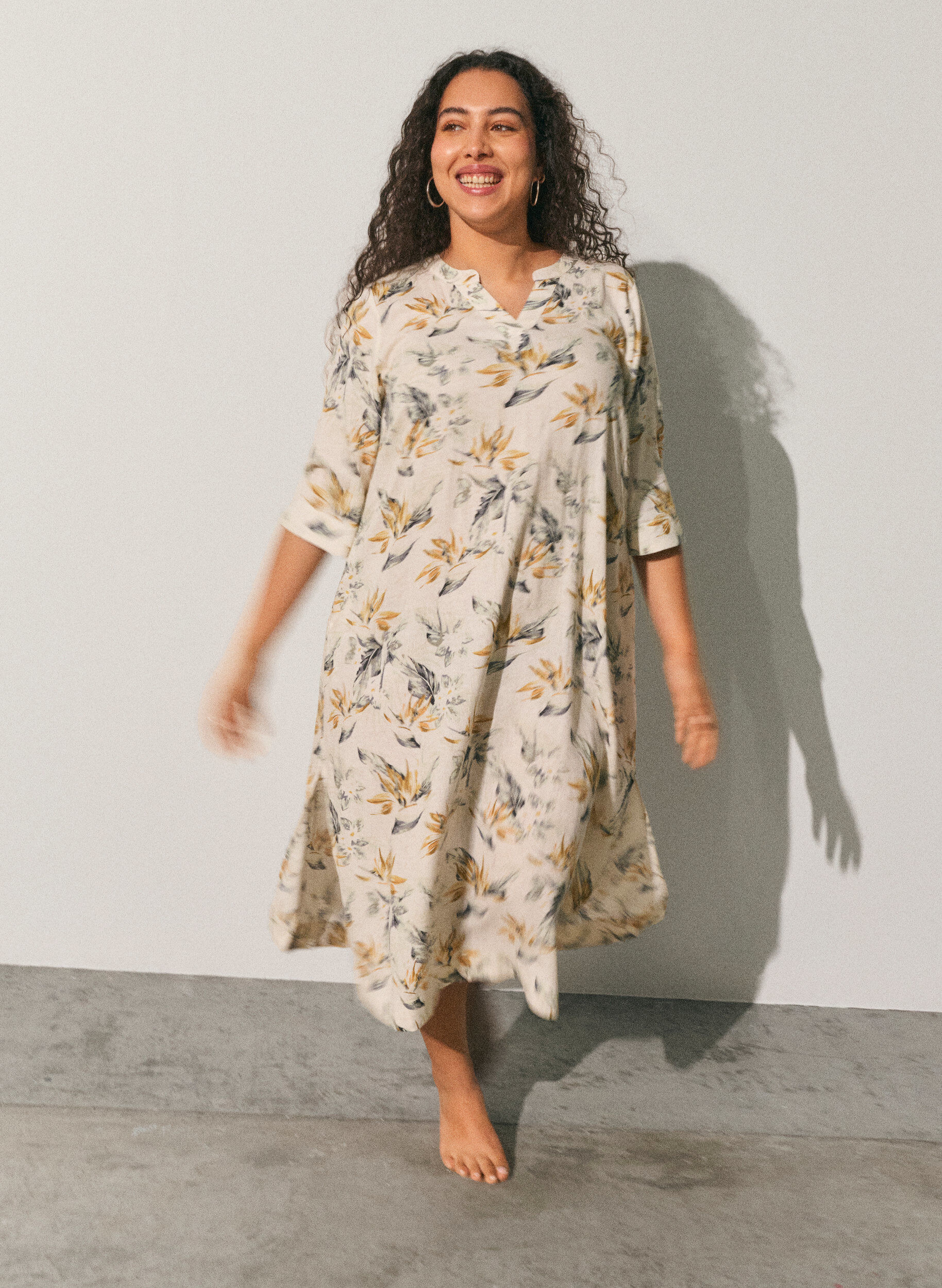 Robe midi en lin et viscose avec manches mi-longues