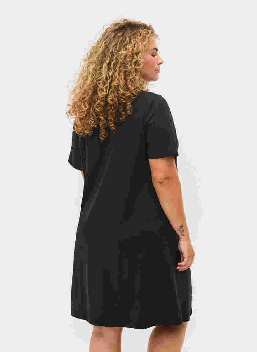 Robe de nuit à manches courtes col en V, Black, Model image number 1