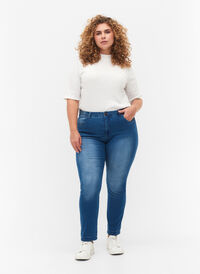 Jeans Emily Slim fit à taille régulière, Light blue, Model