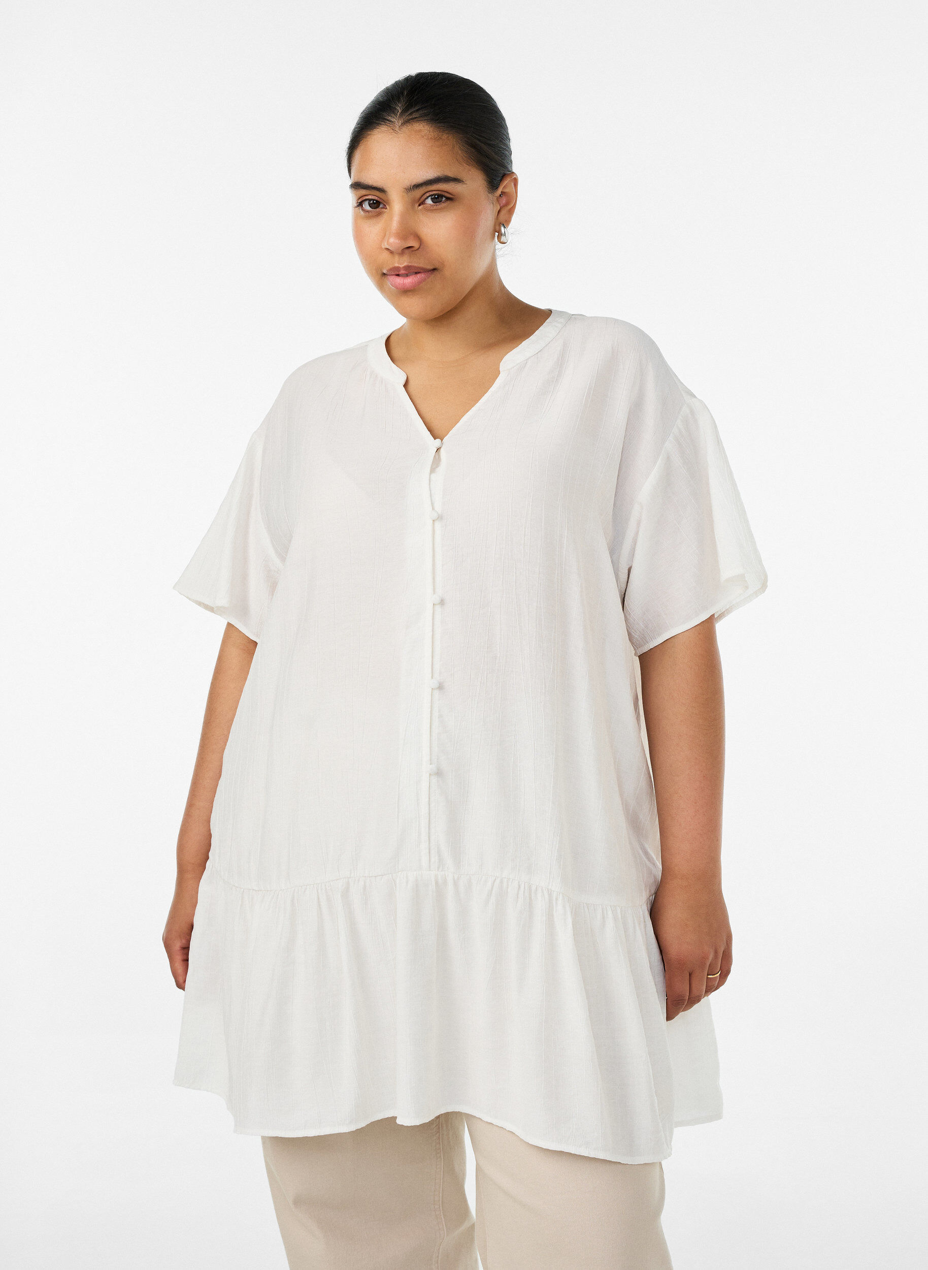 ZizziLosse tuniek met gekreukte structuur en rucherand, Vanille, Model image number 0