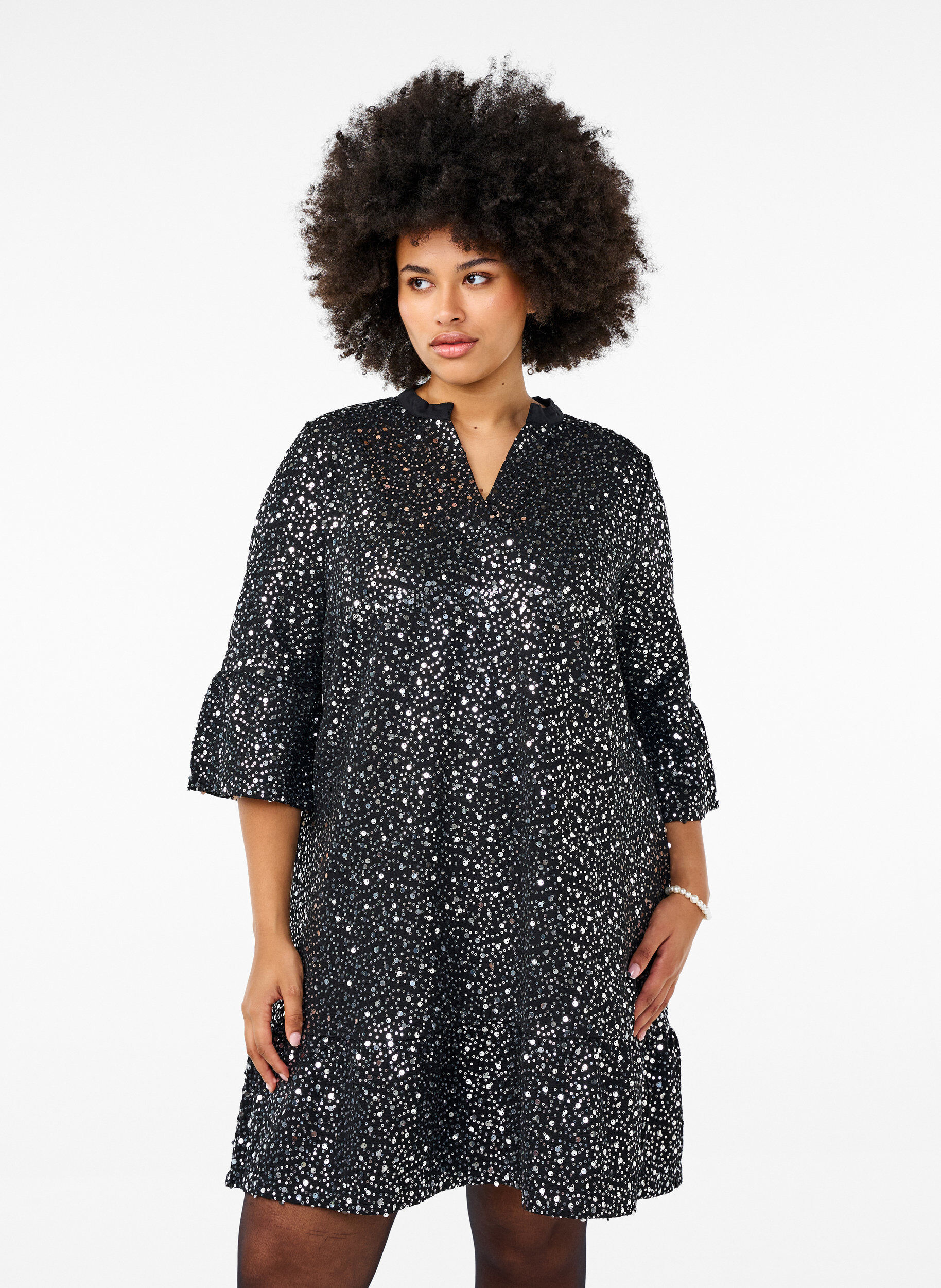 ZizziPaillettenjurk met V-hals en 3/4 mouwen, Black w. Sequins, Model image number 0