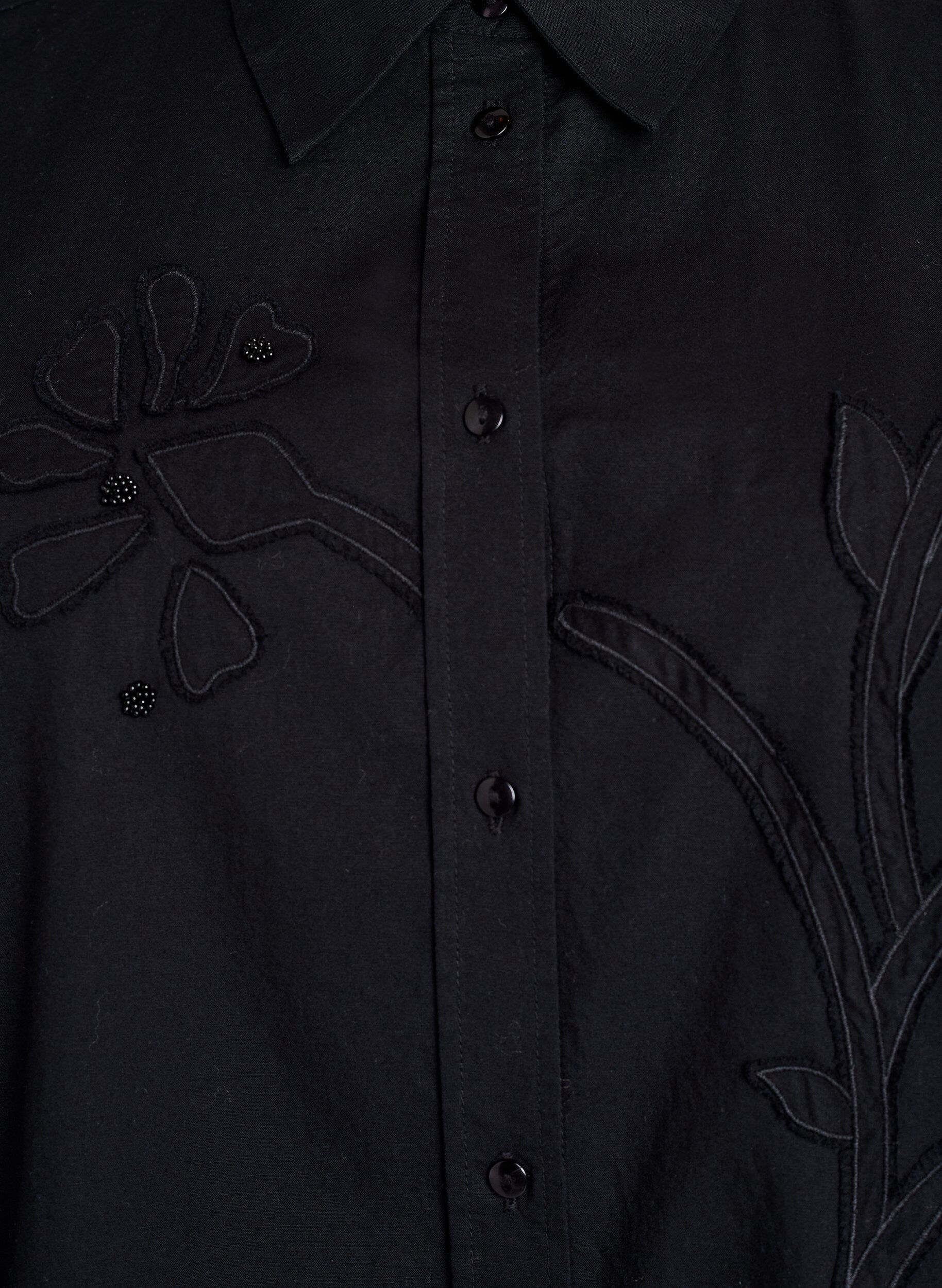 Zizzi Chemise en coton avec broderie florale ton sur ton, Noir, Packshot image number 2
