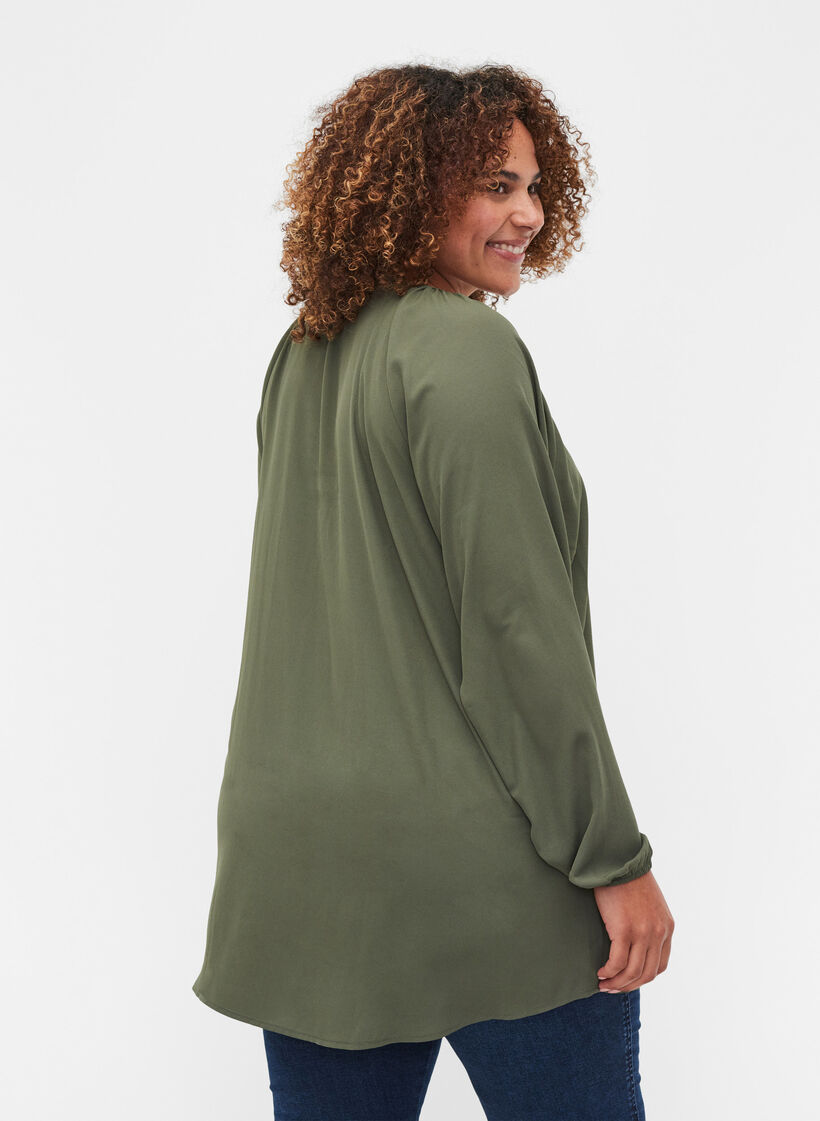 Blouse à manches longues avec col en V et clous, Thyme, Model image number 1