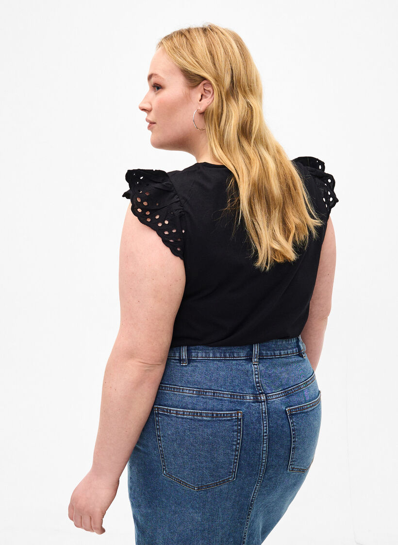 T-shirt van biologisch katoen met broderie anglaise, Black, Model image number 1