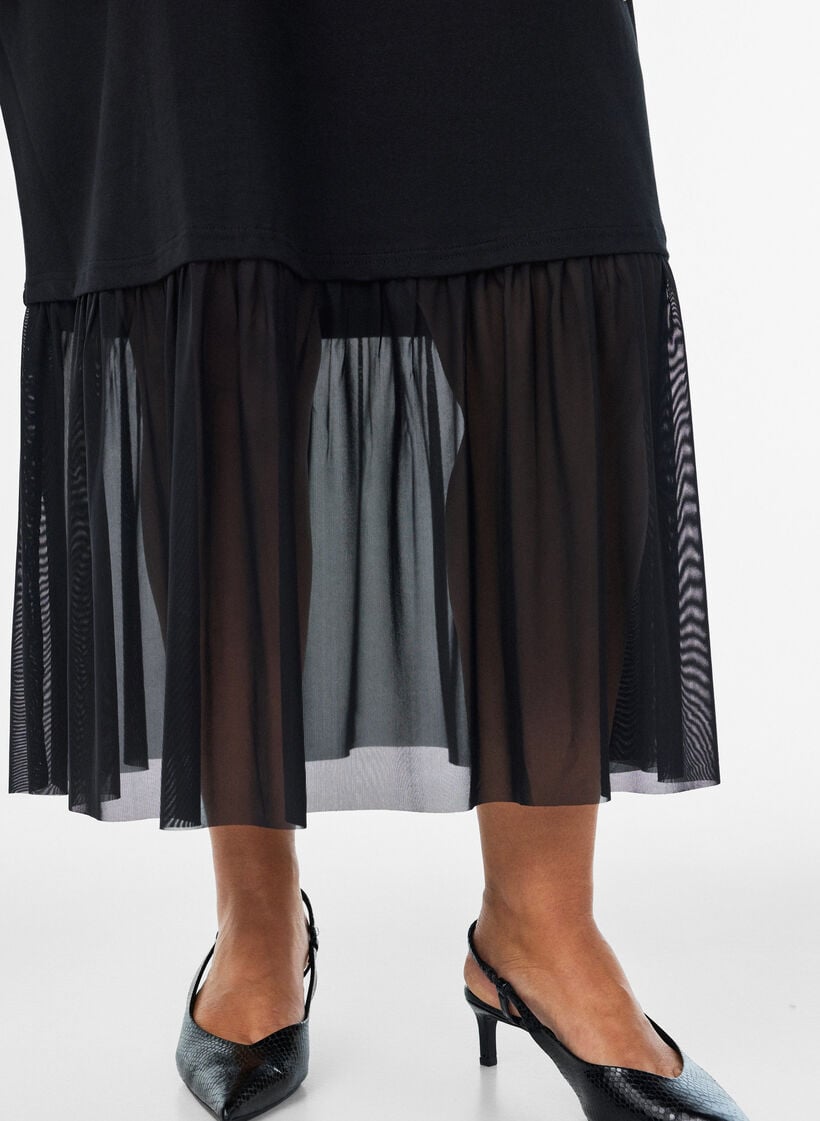 Robe t-shirt avec un ourlet en maille transparente, Noir, Model image number 2