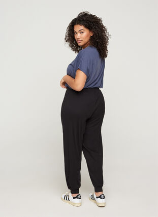 Pantalon ample en qualité côtelée, Black, Model image number 1