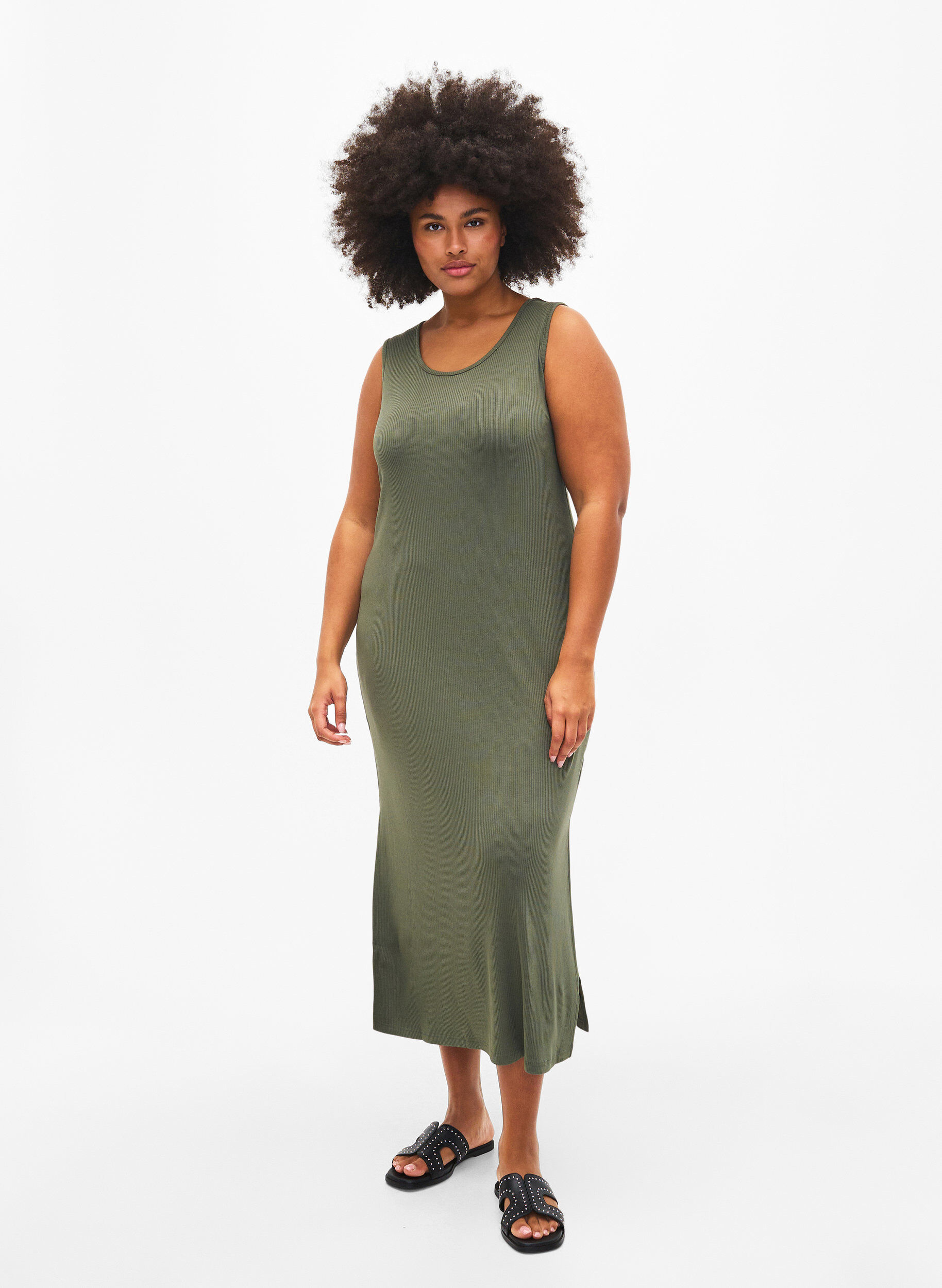 Robe c&ocirc;tel&eacute;e sans manches en viscose, Vert, Model