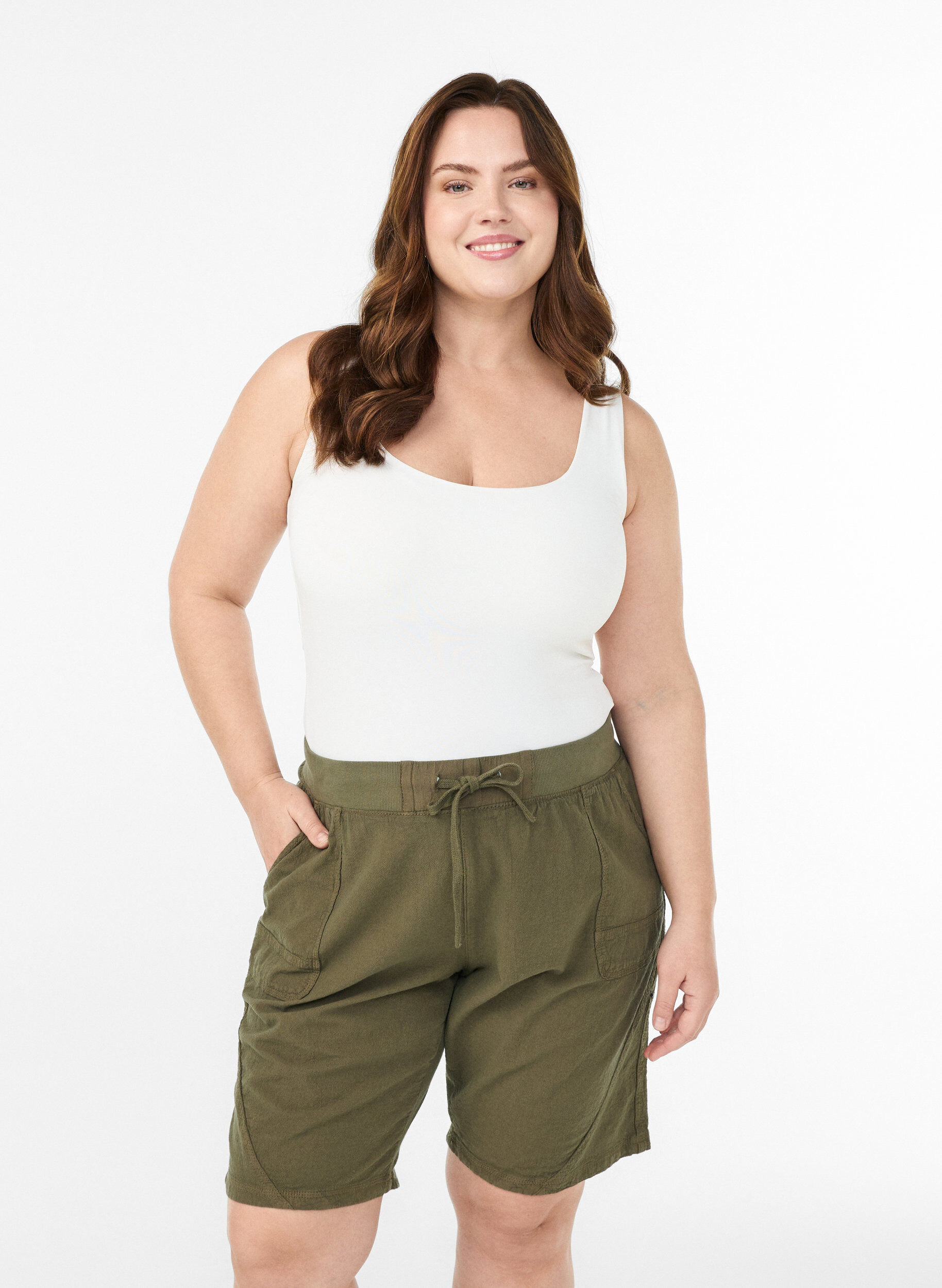 ZizziShort en coton ample avec poches, Vert, Model image number 0