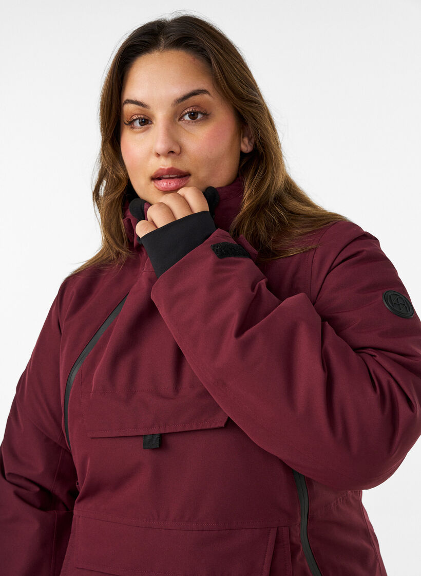 Anorak de ski fonctionnel avec capuche, Bordeaux, Model image number 3