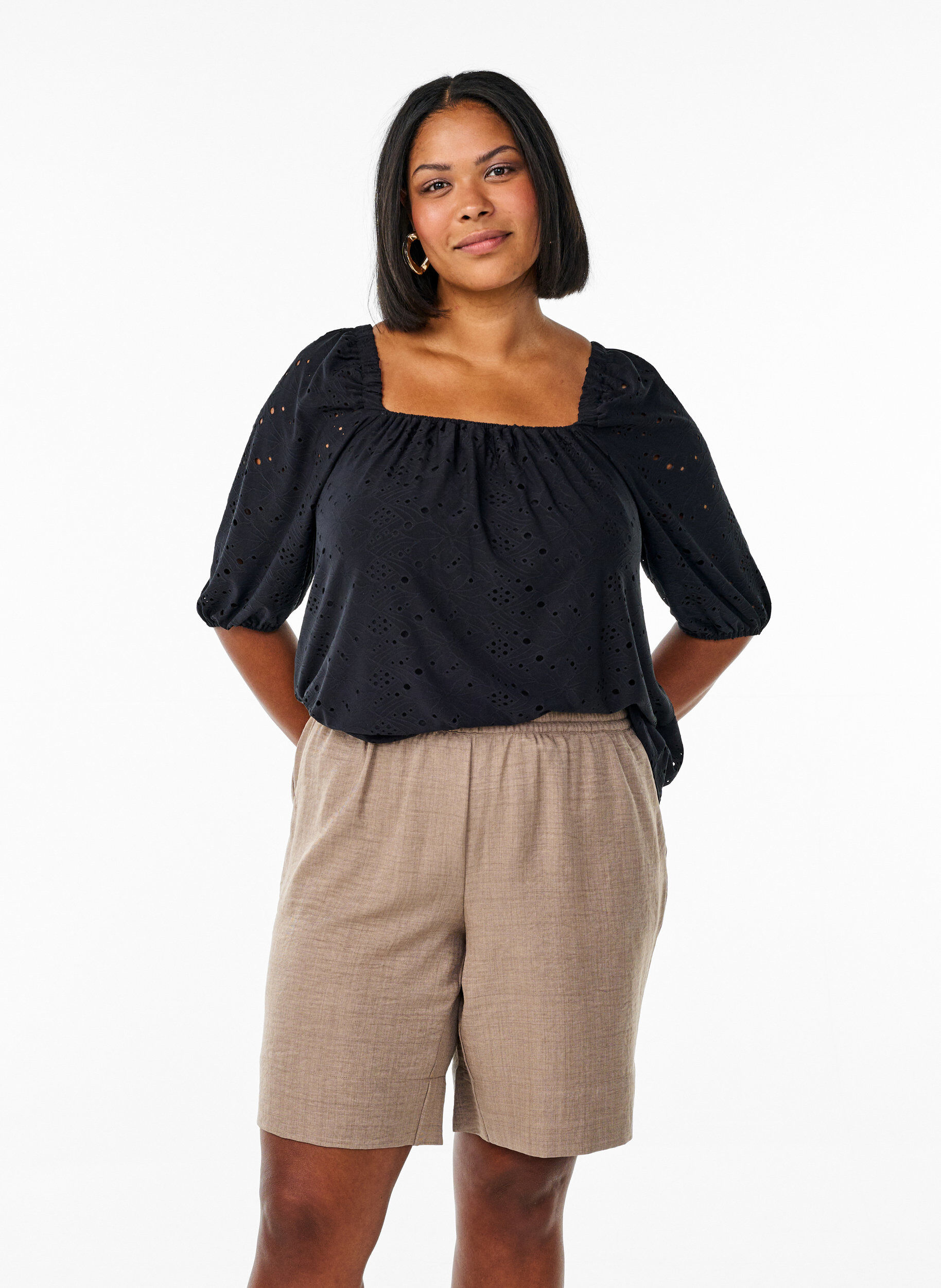 Short avec poches et taille haute, Marron, Model