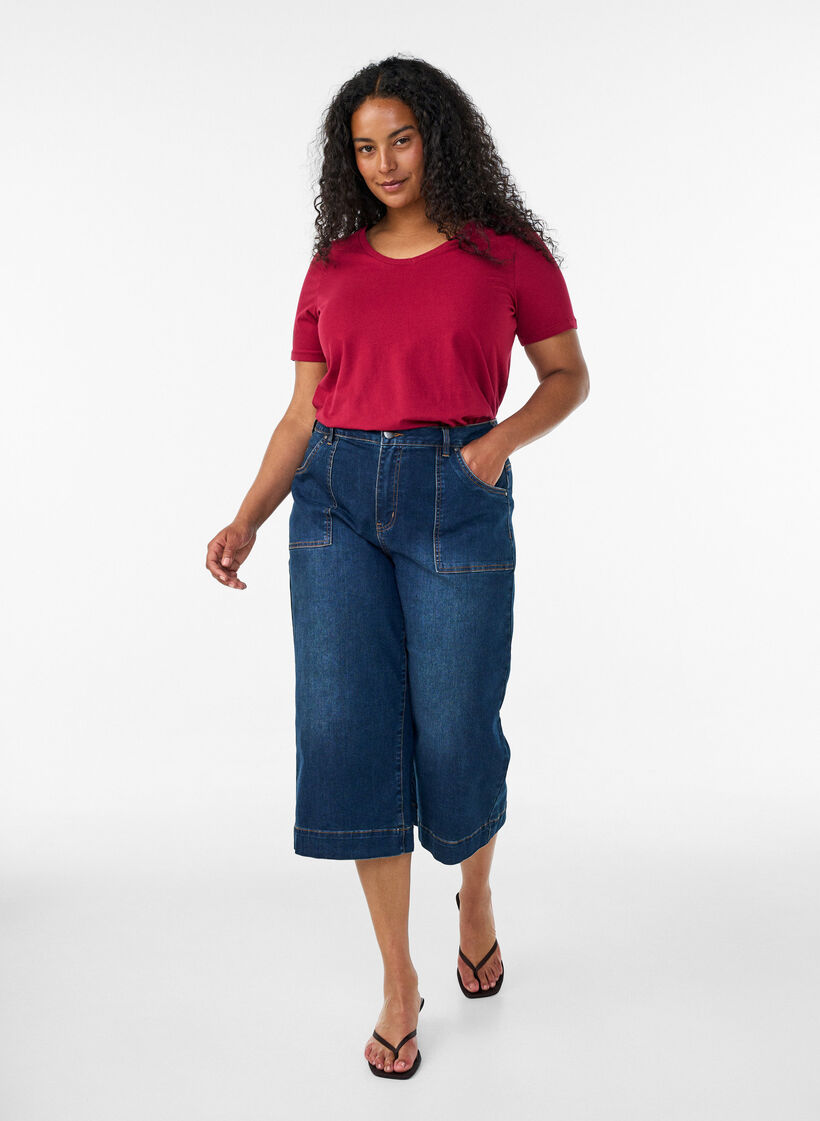 Basic t-shirt in effen kleur met katoen, Rood, Model image number 1