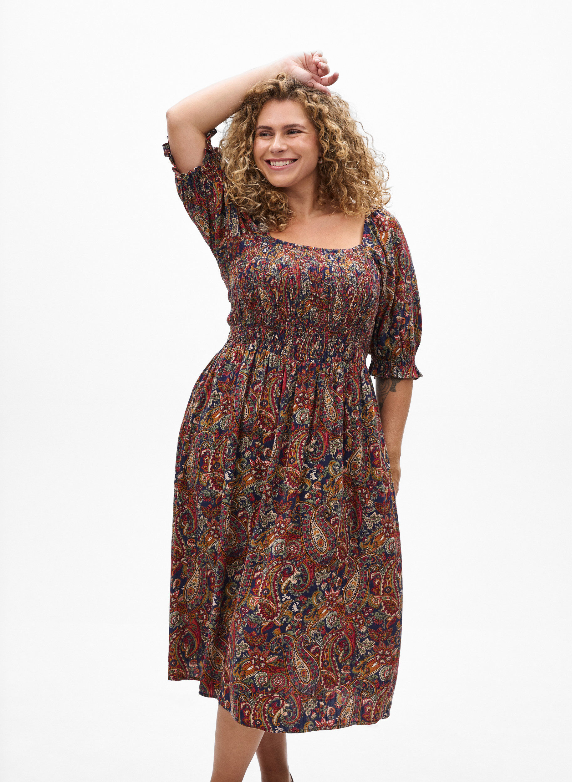 ZizziRobe d'&eacute;t&eacute; en viscose &agrave; imprim&eacute; paisley, Bleu, Model image number 0