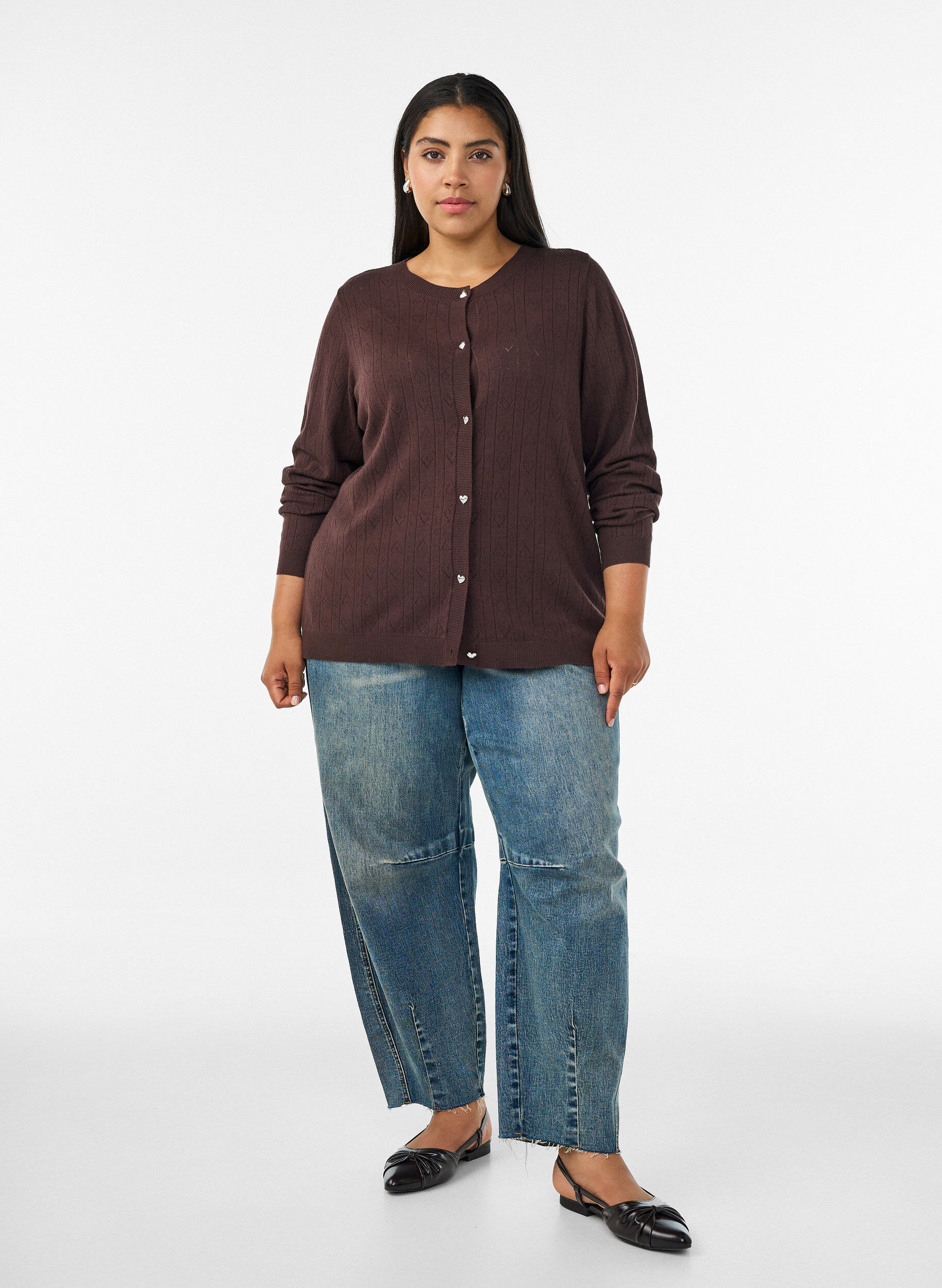 ZizziCardigan en maille avec broderie ajour&eacute;e en forme de c&oelig;ur, Marron, Model image number 1