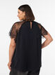 Blouse met korte kanten mouwen en hoge hals, Zwart, Model image number 2