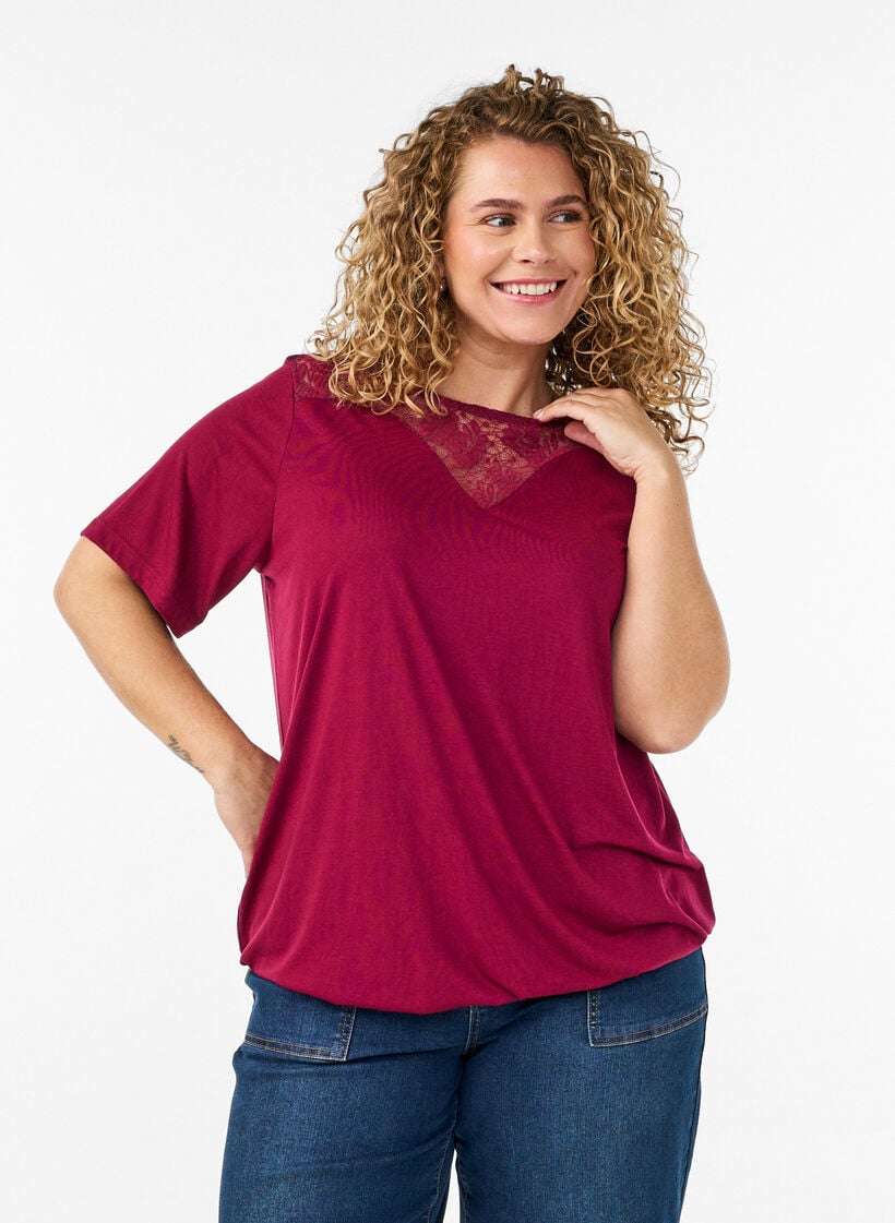 Blouse avec empi&egrave;cement en dentelle et manches ballon, Rouge, Model image number 0