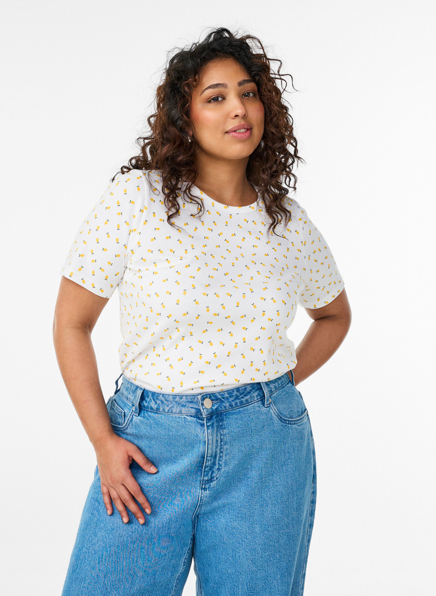 Zizzi T-shirt en coton avec imprim&eacute; int&eacute;gral, Blanc, Model image number 0