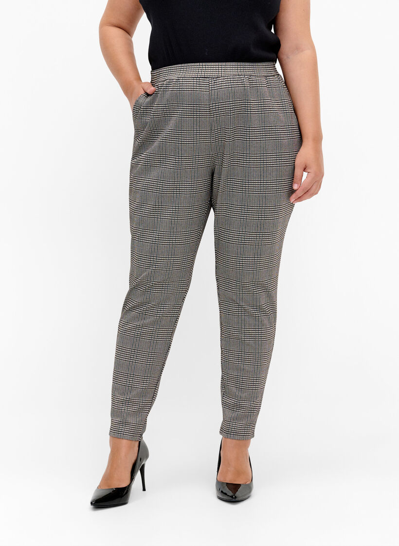 Pantalon court Maddison à carreaux, Beige Brown Check, Model image number 2