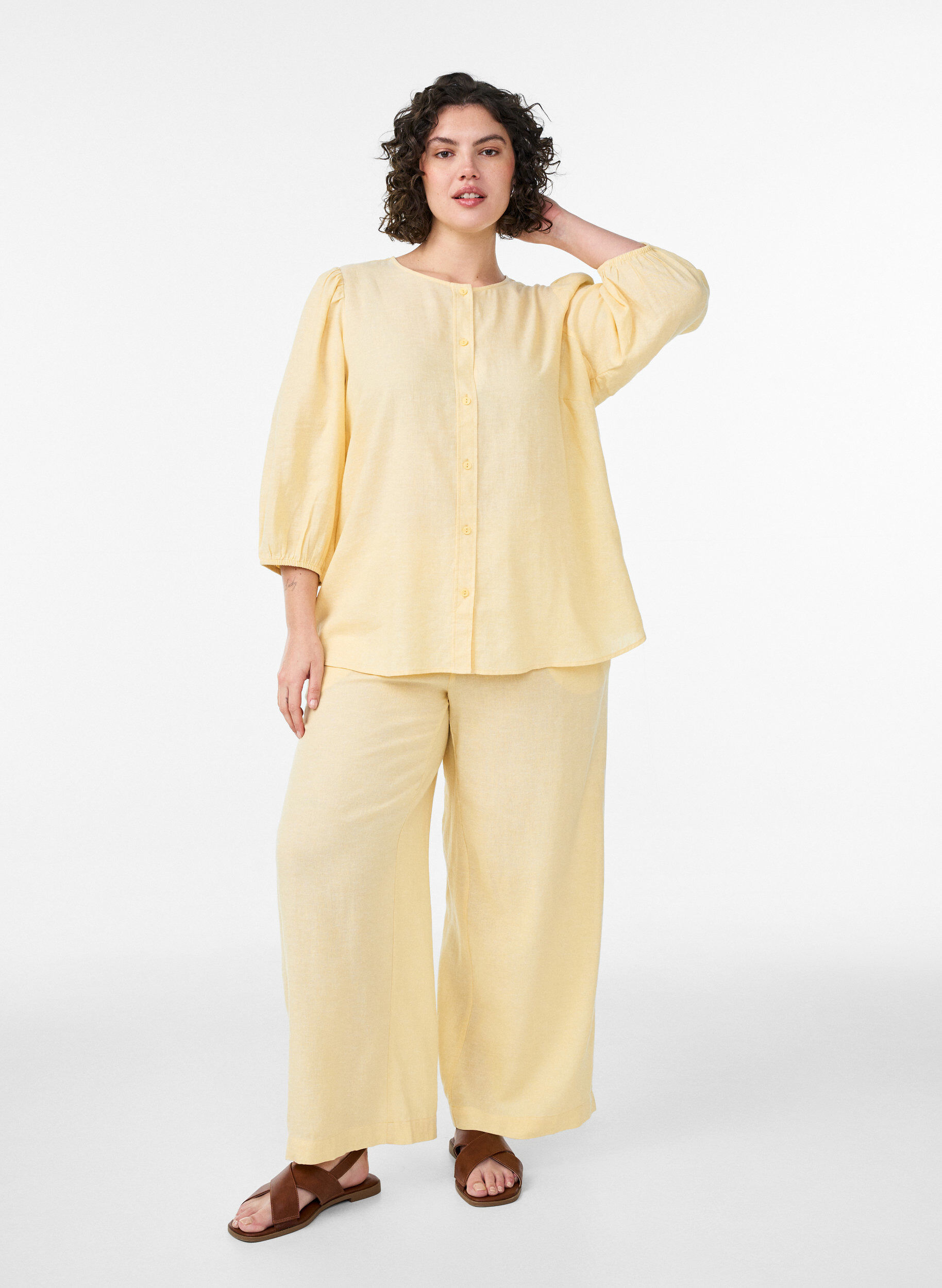 Pantalon large en lin et viscose, Jaune clair, Model