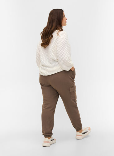 Pantalon ample en viscose avec de grandes poches, Falcon, Model image number 1