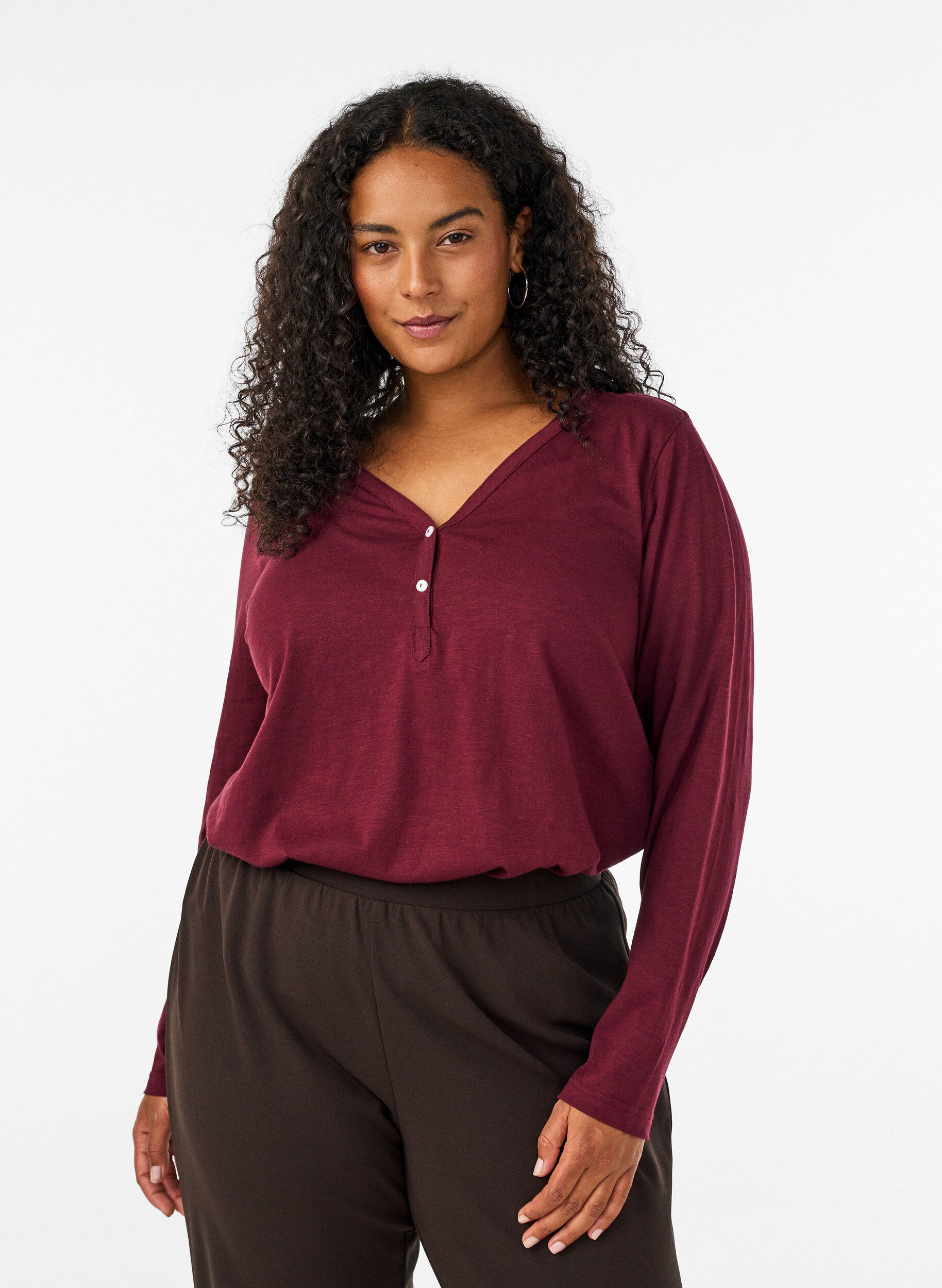 ZizziT-shirt &agrave; manches longues avec col V et boutons, Bordeaux, Model image number 0