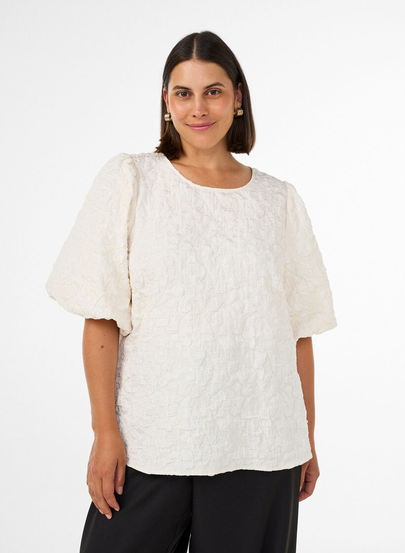 Blouse en jacquard avec des manches bouffantes et une coupe &eacute;vas&eacute;e, Vanille, Model image number 0