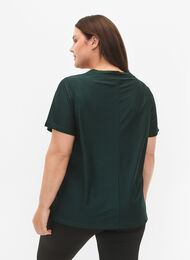 T-shirt d'entraînement avec col en V et motifs, Scarab, Model