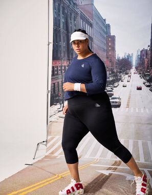 Koreaans Guggenheim Museum hoek Dames Sportbroeken & leggings In Grote Maten - Zizzi