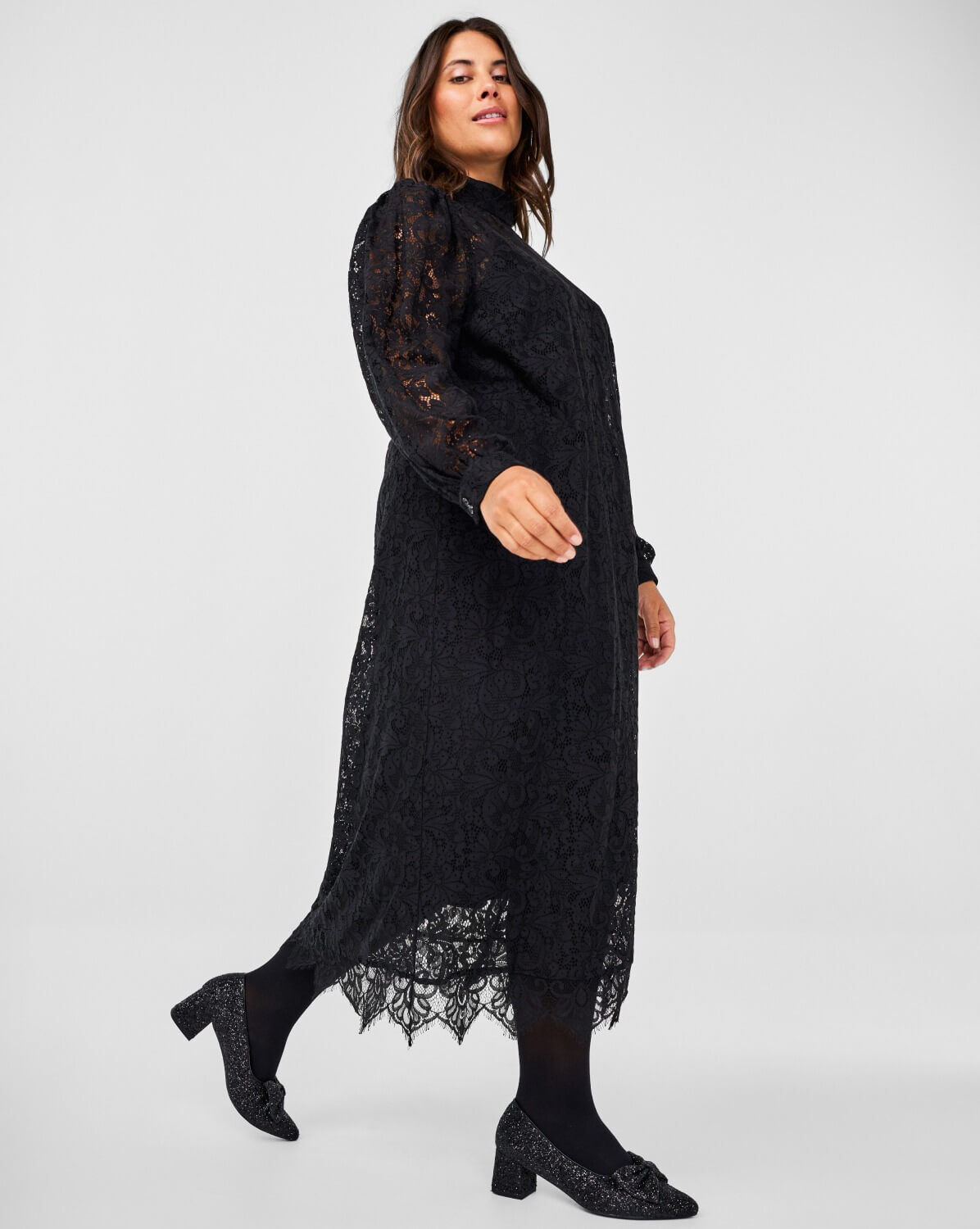 Robes de f&ecirc;te blanches