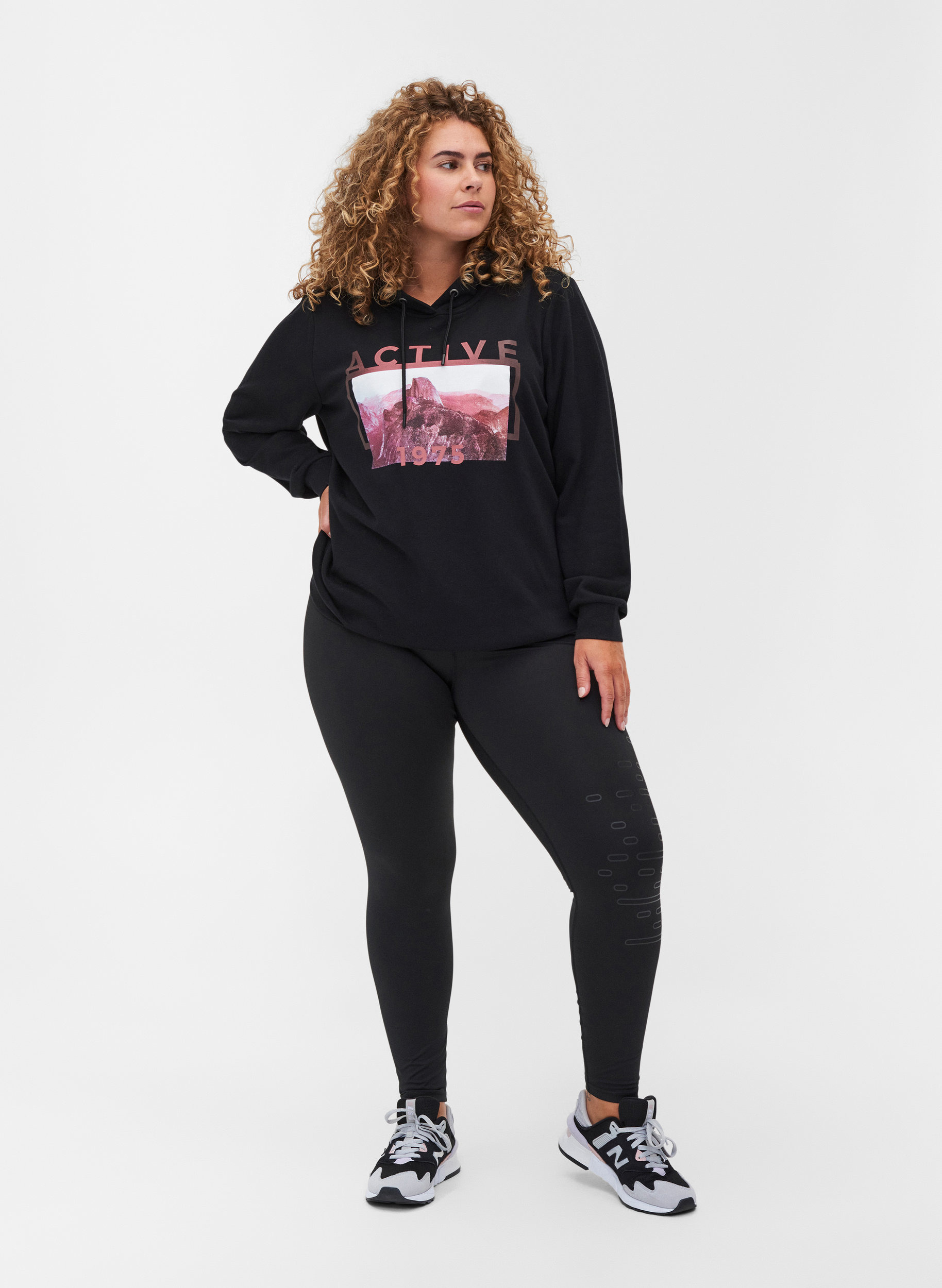 Sweatshirt met print en capuchon, Black, Model image number 2