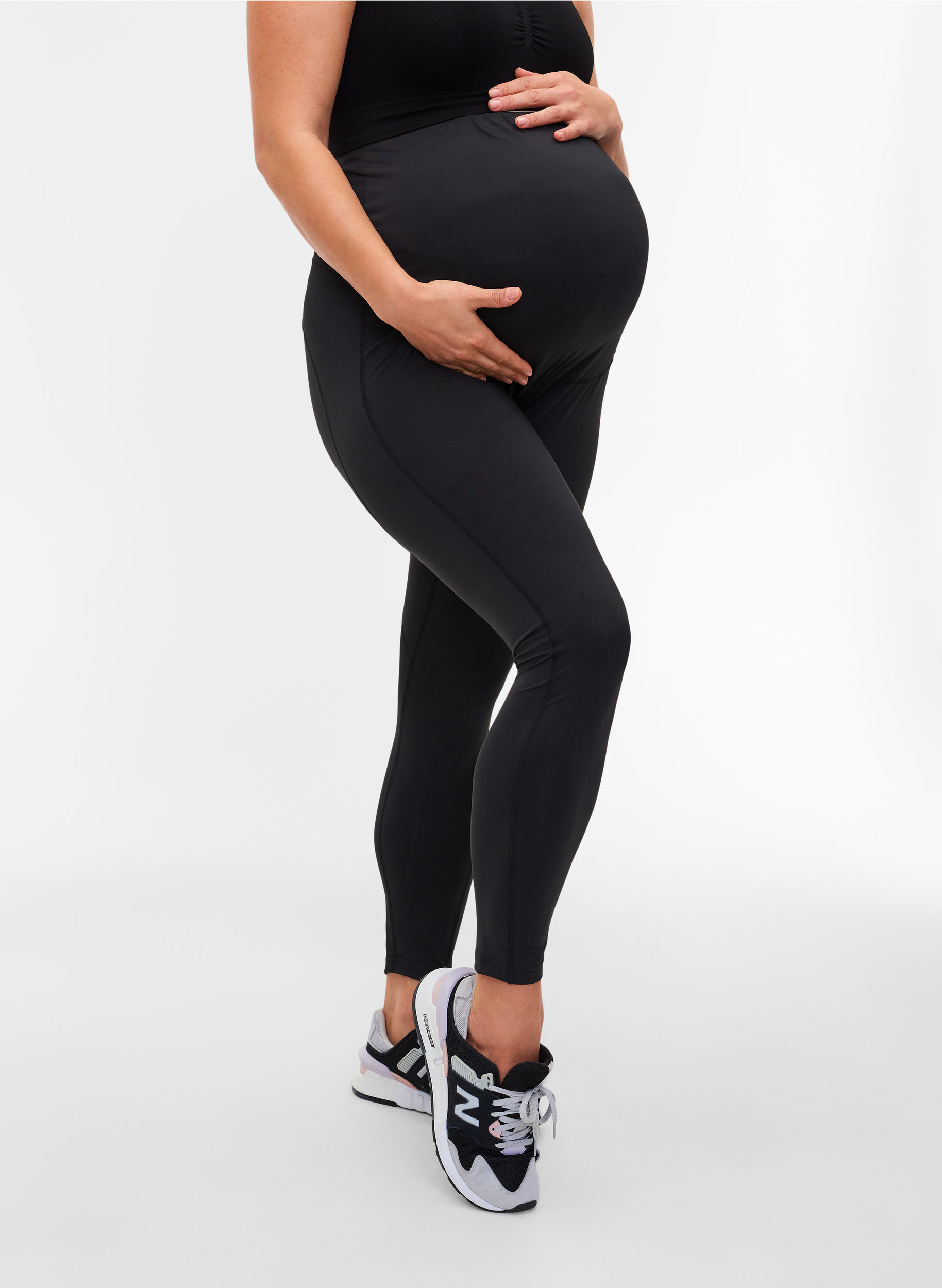 Collants d'entraînement de grossesse, Black, Model image number 1