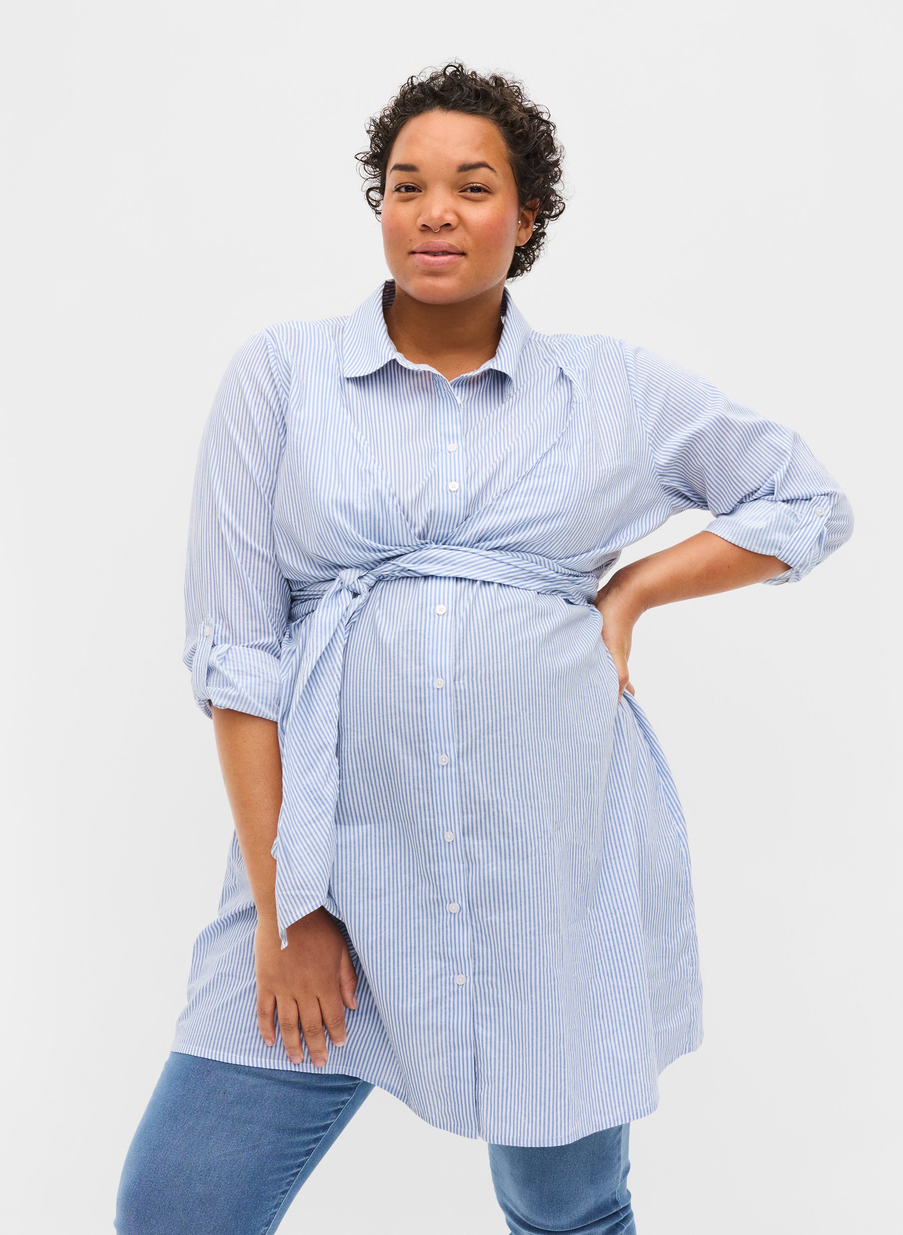 Robe chemise de grossesse en coton, Blue Stripe, Model