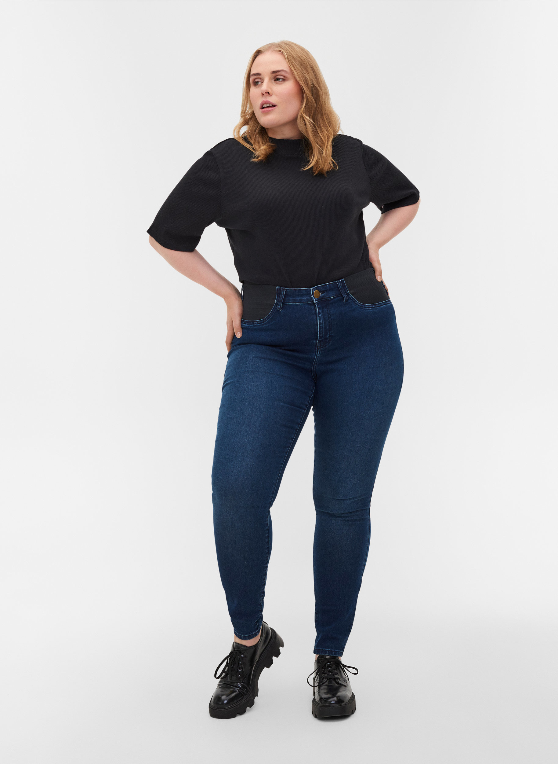 Jean Amy super slim avec élastique à la 