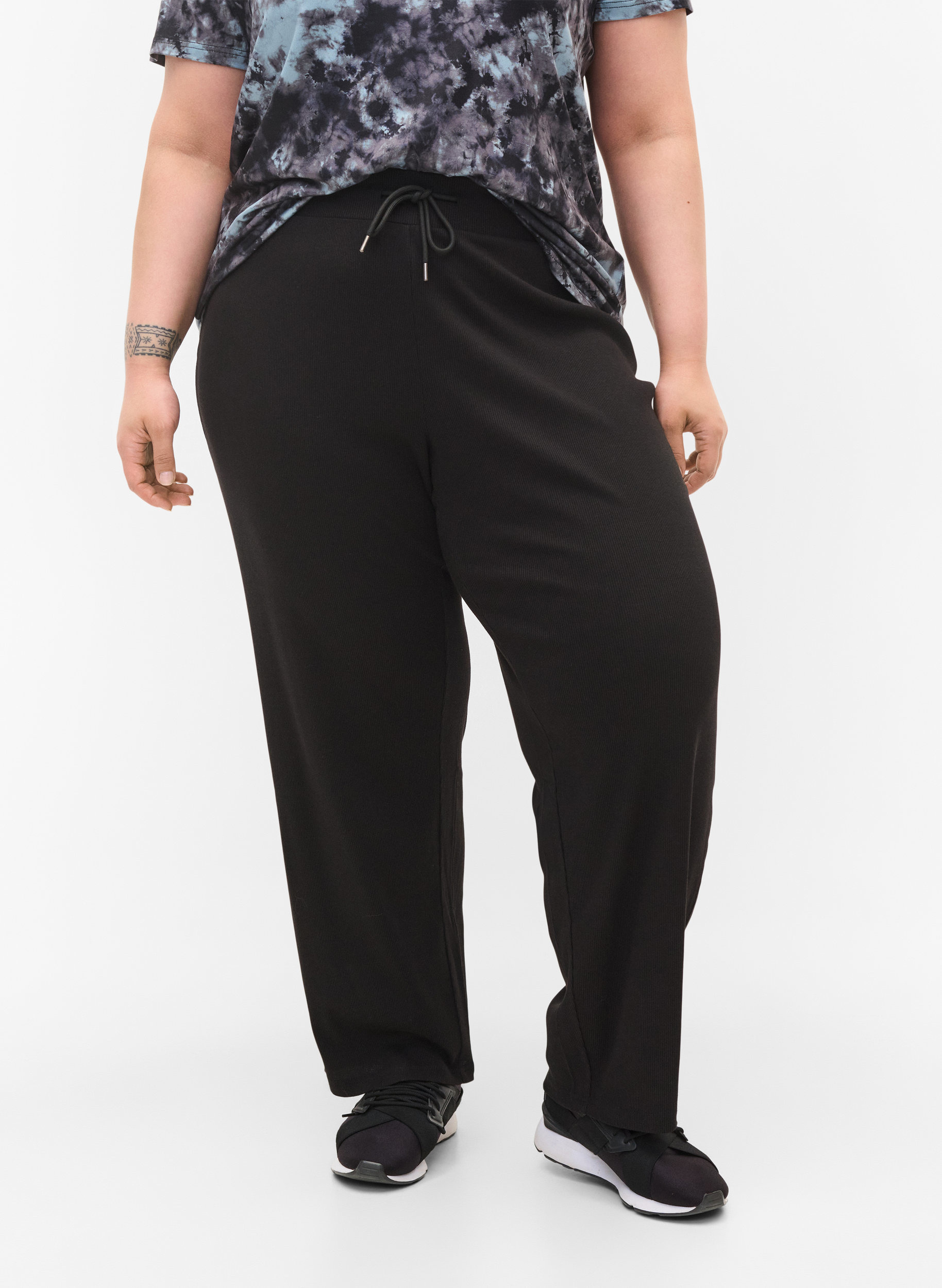 Pantalon ample en coton mélangé, Black, Model image number 2